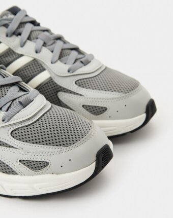 Кроссовки adidas мужчинам