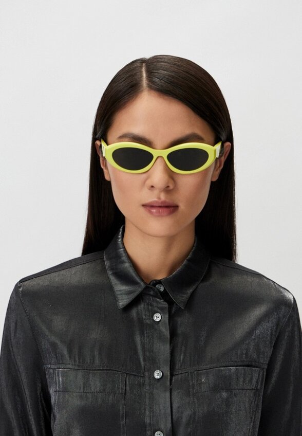 Очки солнцезащитные Prada