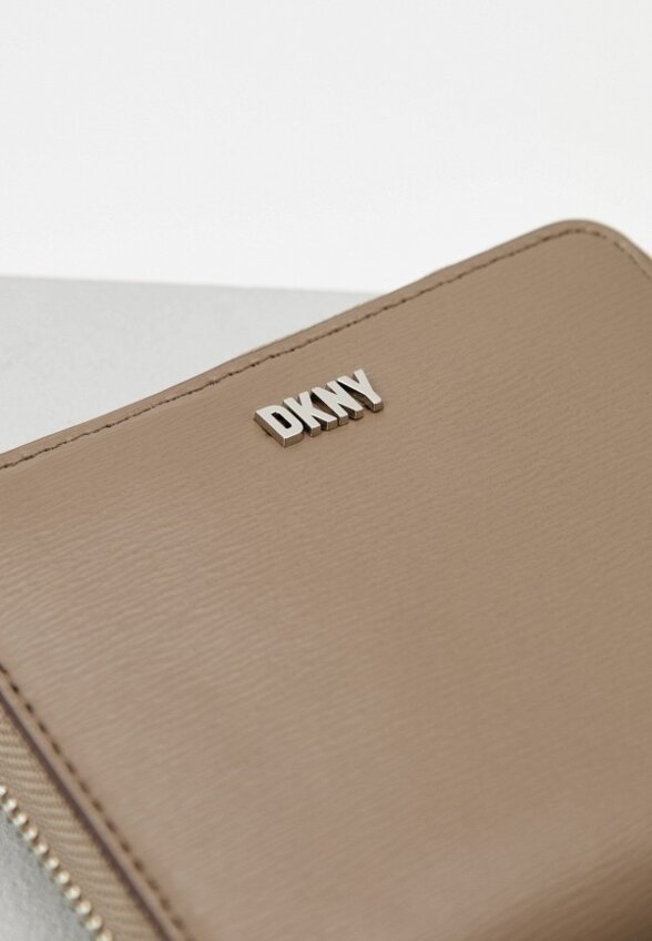 Кошелек DKNY