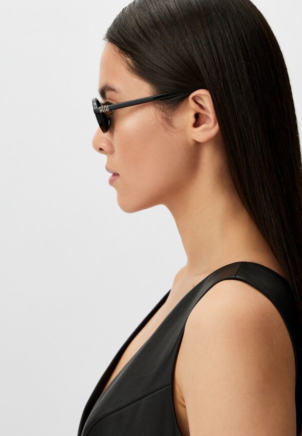 Очки солнцезащитные Miu Miu