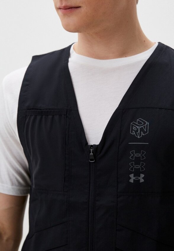 Жилет спортивный Under Armour