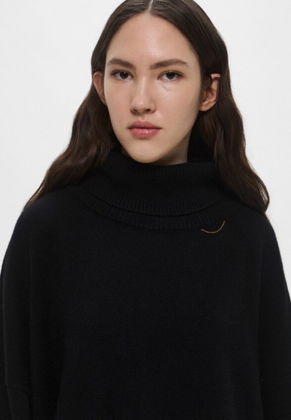 Свитер Max & Moi