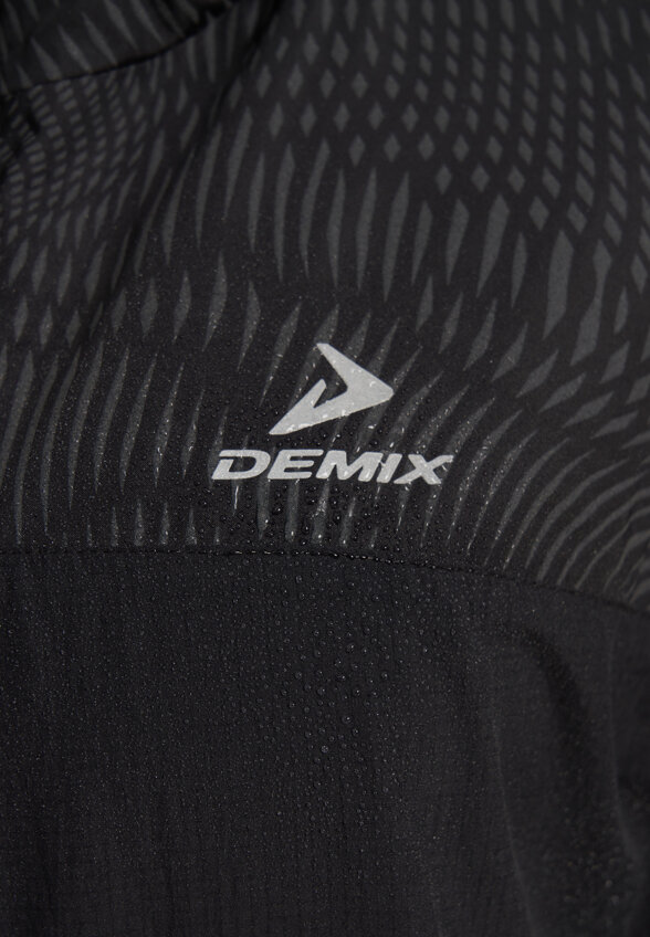 Ветровка непромокаемая женская Demix, Черный