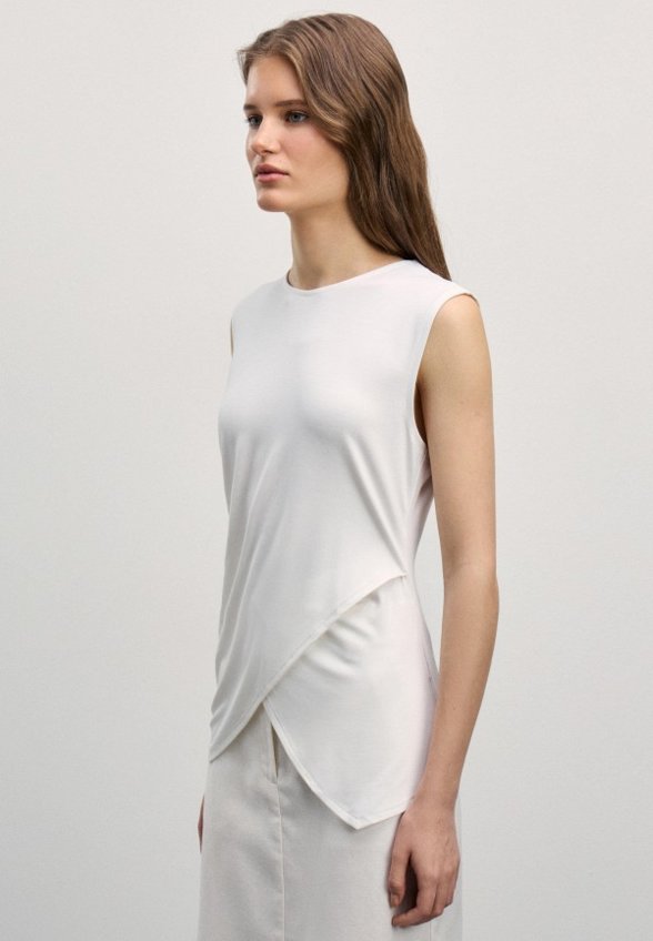 Топ Zarina