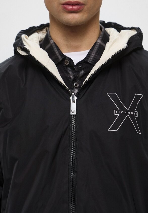 Куртка утепленная John Richmond