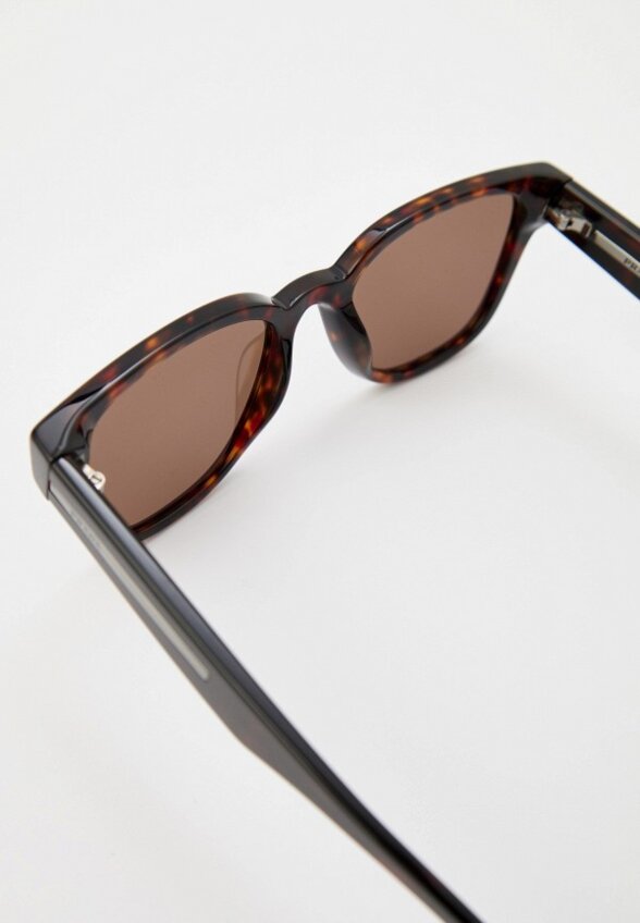 Очки солнцезащитные Prada