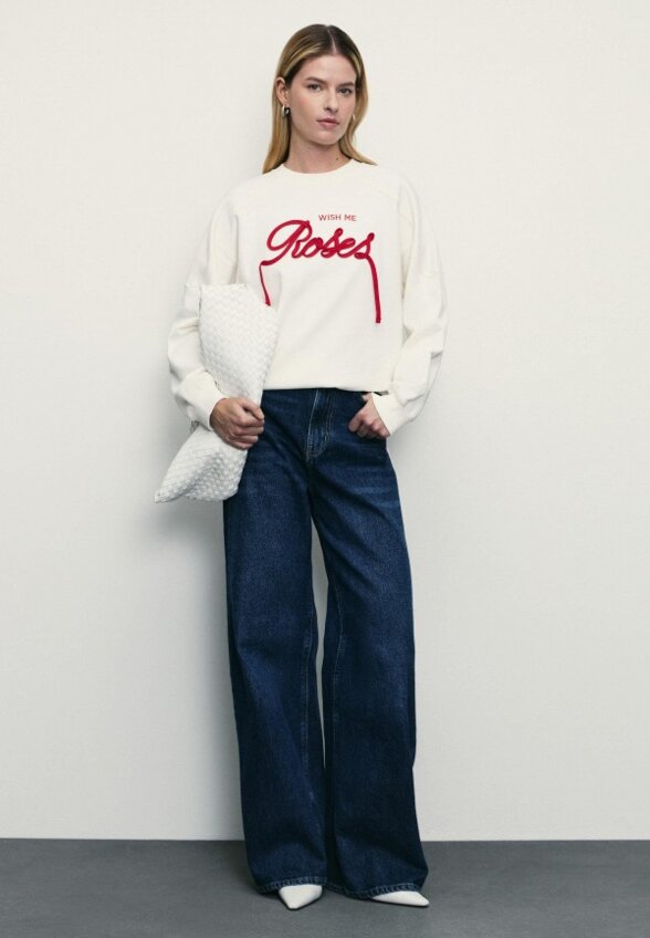 Свитшот Zarina