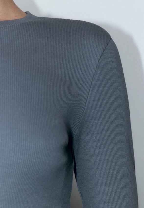 Лонгслив Befree