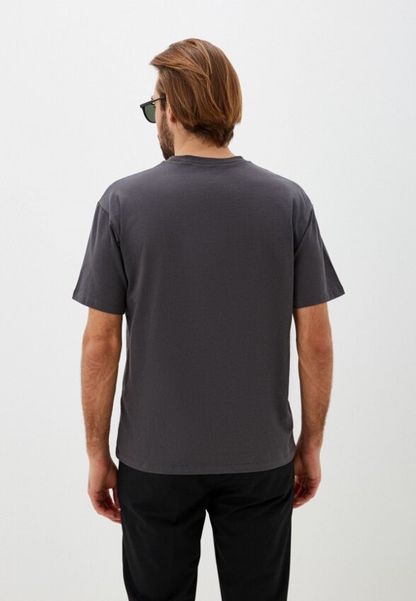 Футболка IDOL