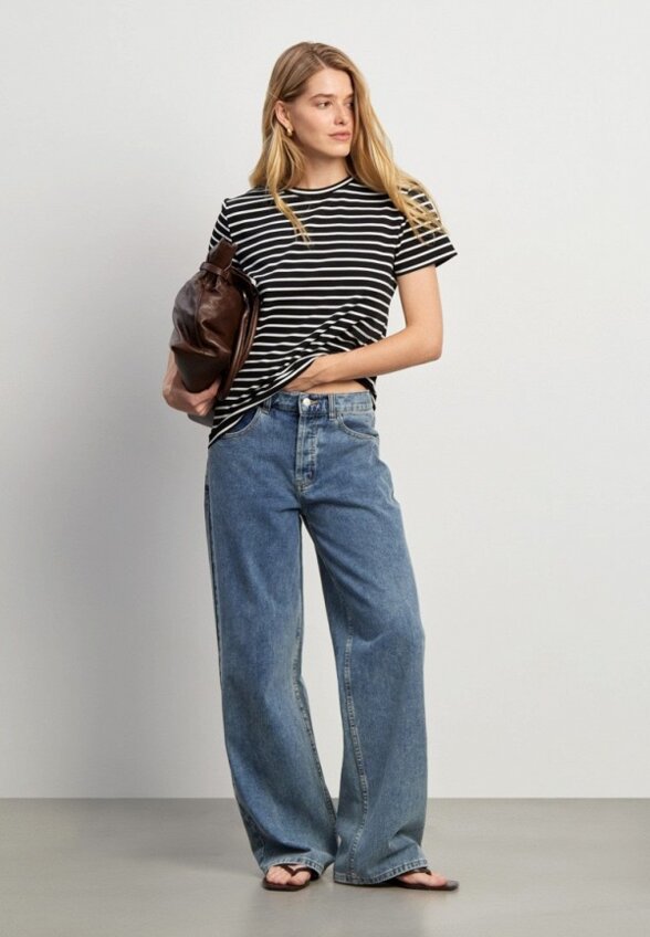 Футболка Emka