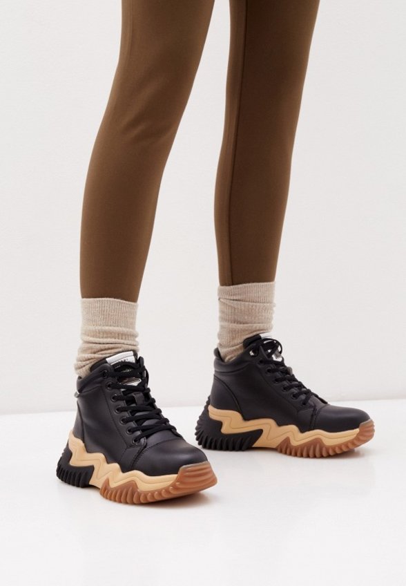 Кроссовки Zumita