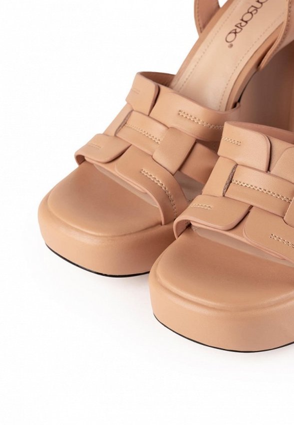 Босоножки Monsorro