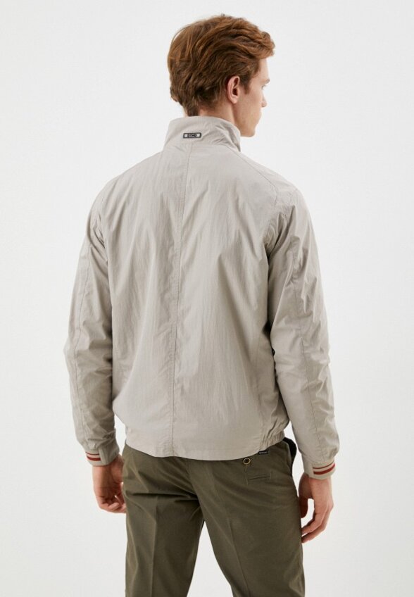 Ветровка Dtmd