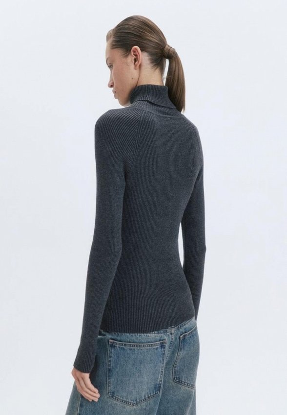 Водолазка Befree