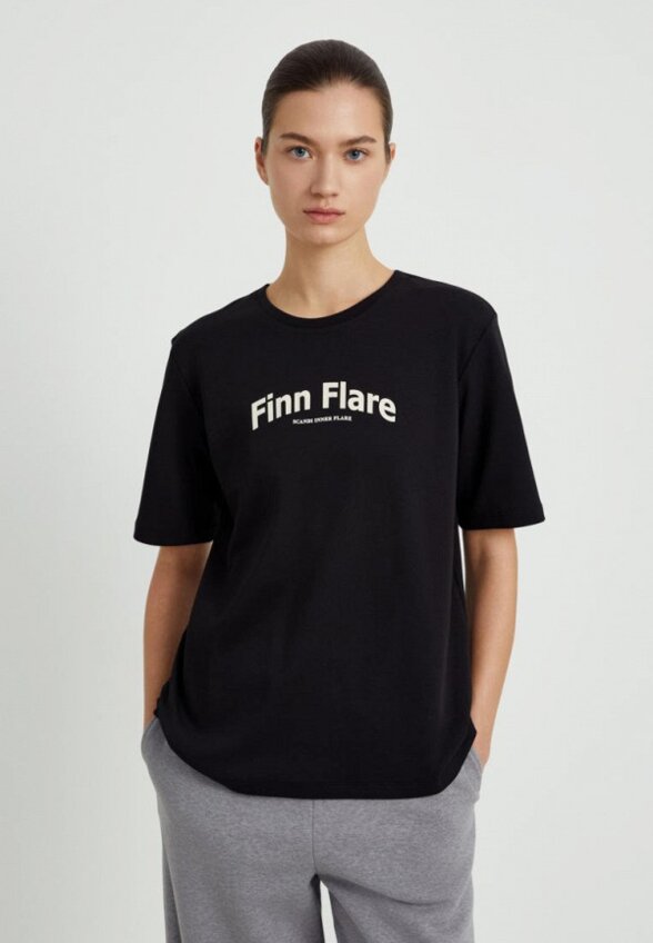 Футболка Finn Flare