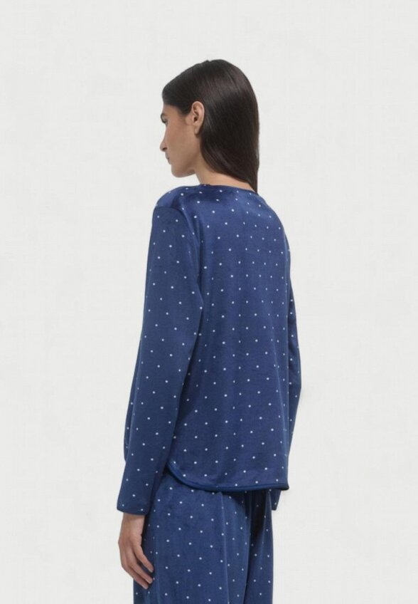 Лонгслив домашний Calliope