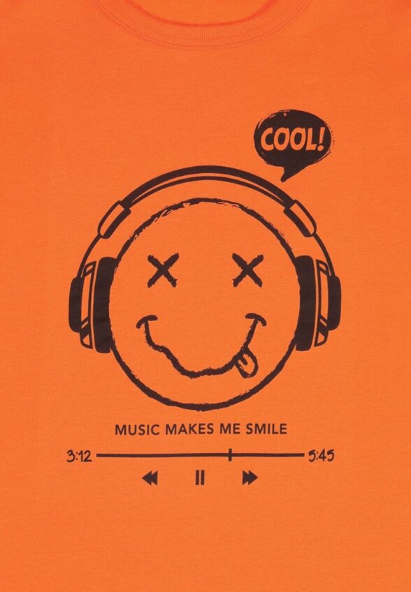 Футболка Апрель