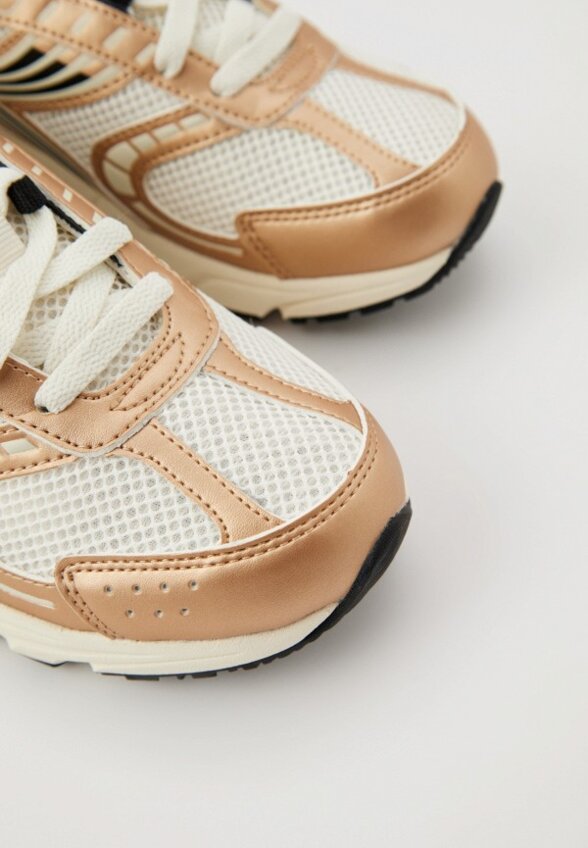 Кроссовки Diadora