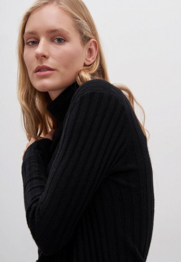 Водолазка Finn Flare