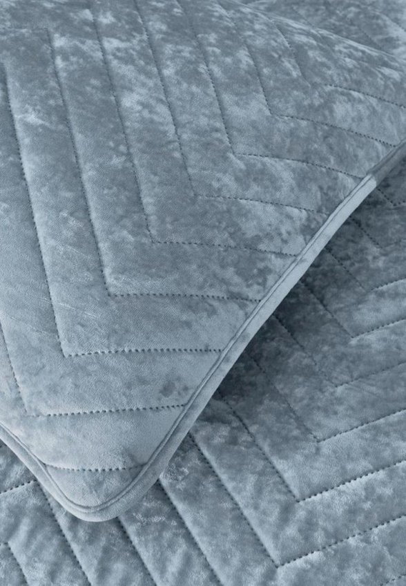 Комплект с покрывалом Sofi De Marko