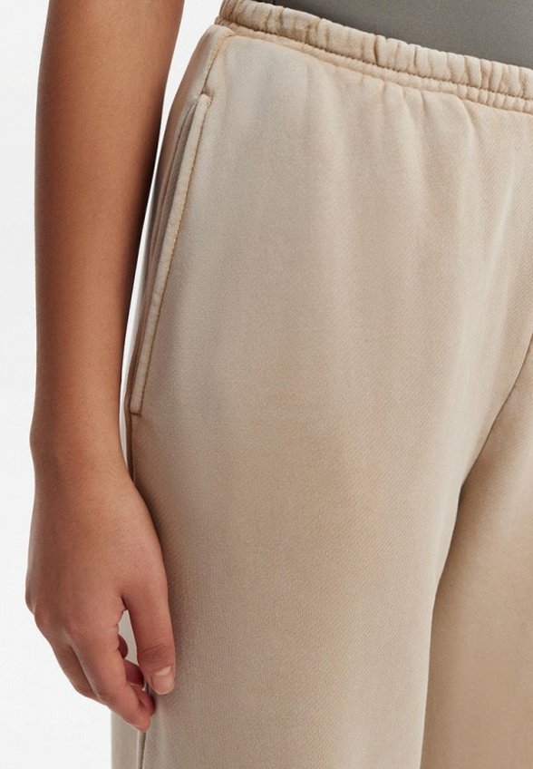 Брюки спортивные Love Republic