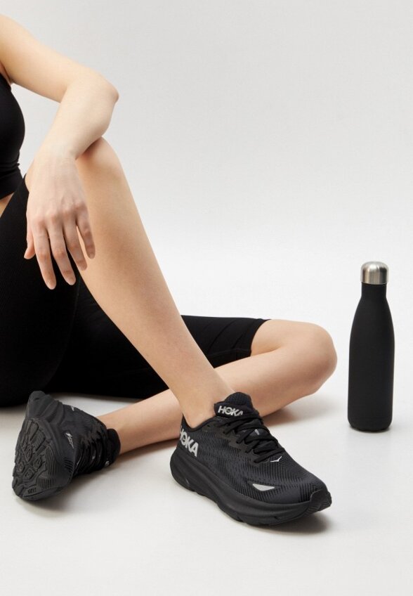 Кроссовки Hoka One One