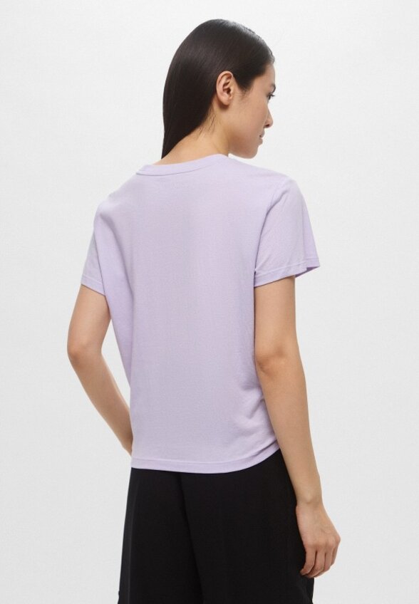 Футболка DKNY