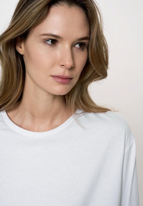 Лонгслив Bstatement