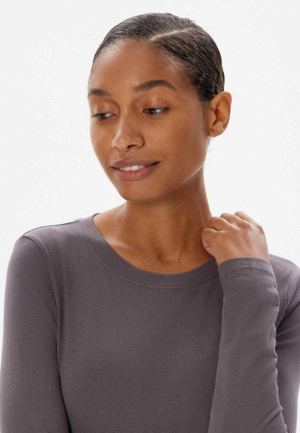 Лонгслив Evdokia