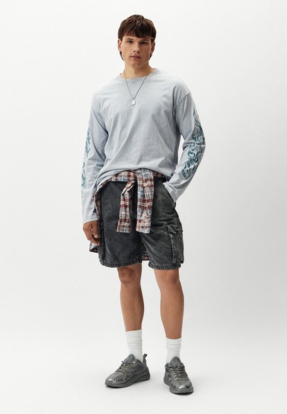 Лонгслив Mademan