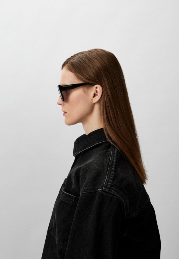Очки солнцезащитные Karl Lagerfeld