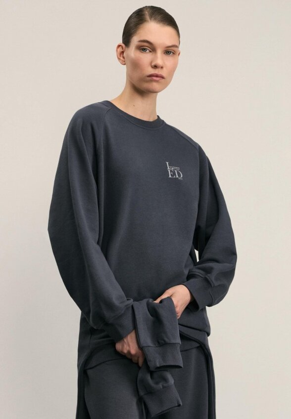 Свитшот Zarina