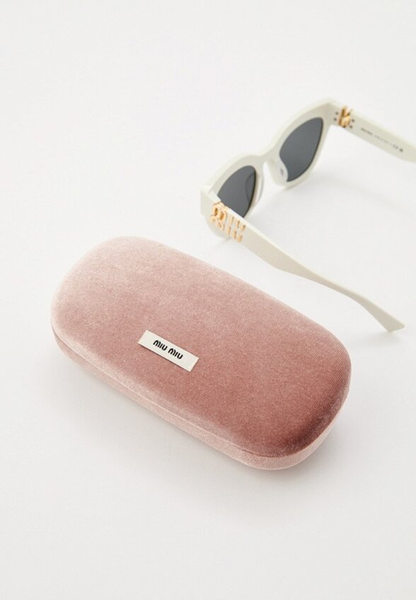 Очки солнцезащитные Miu Miu
