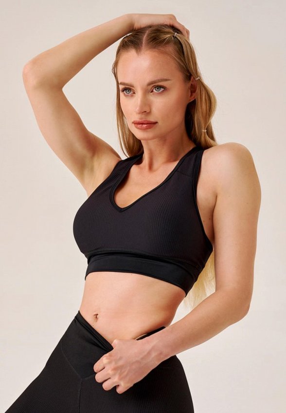 Топ спортивный Fitbomb