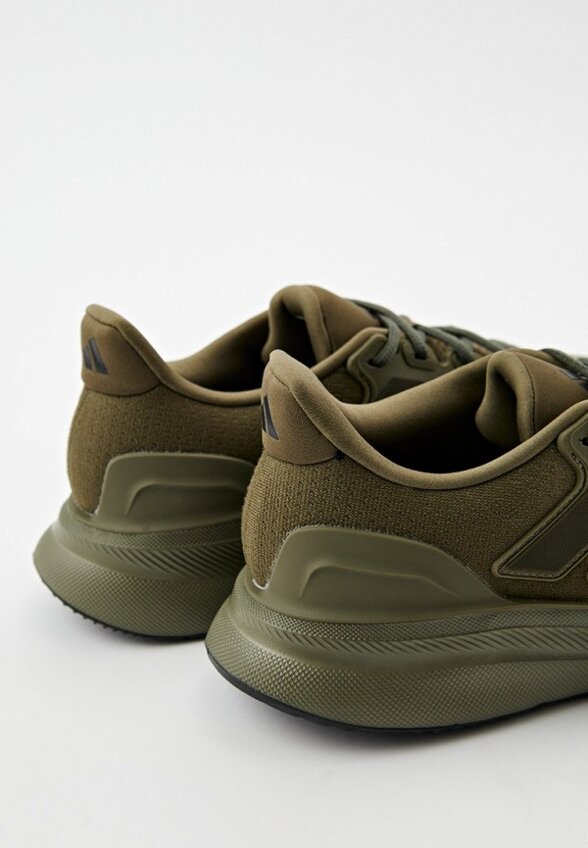 Кроссовки adidas