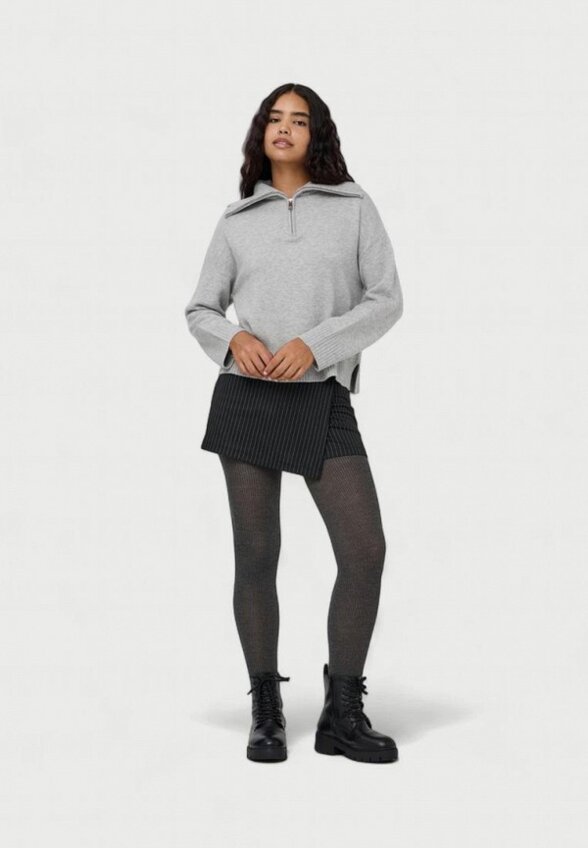 Свитер Terranova