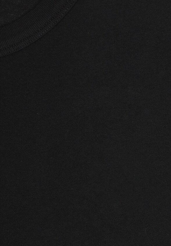 Футболка Апрель