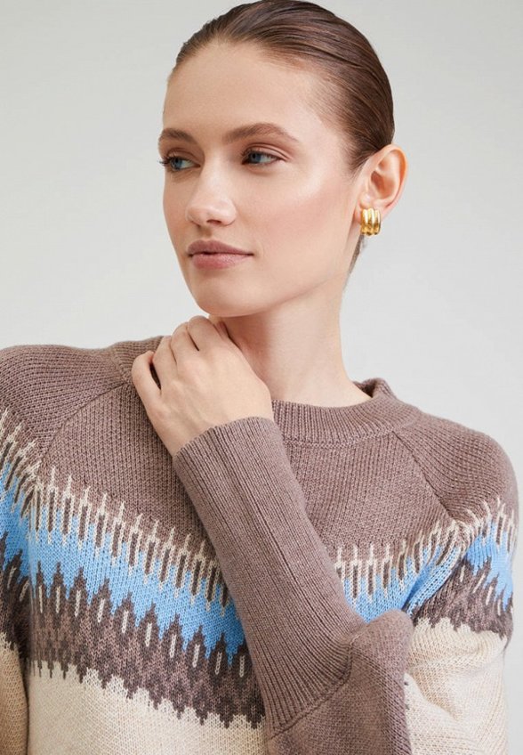 Джемпер To Be Blossom