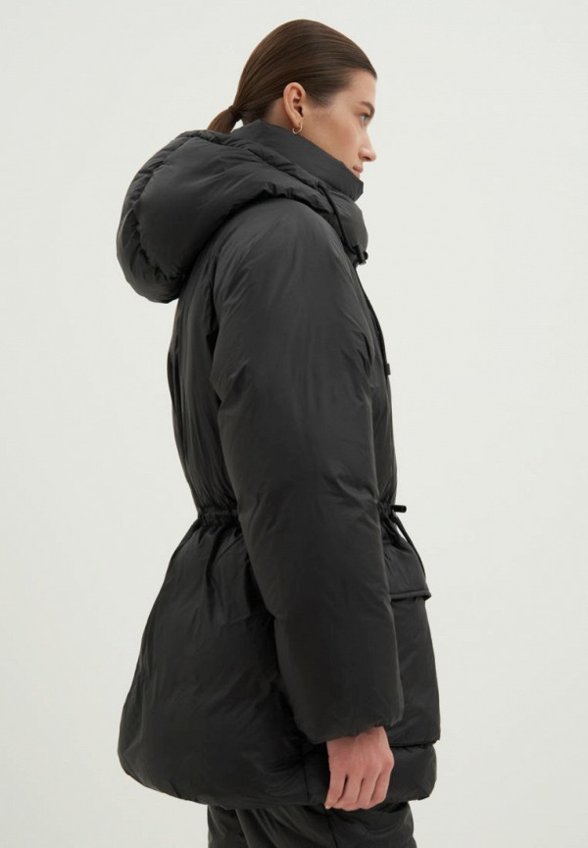 Пуховик Finn Flare