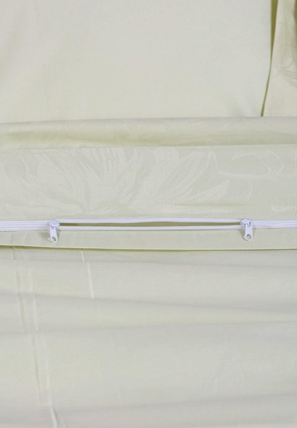 Постельное белье 1,5-спальное Mona Liza