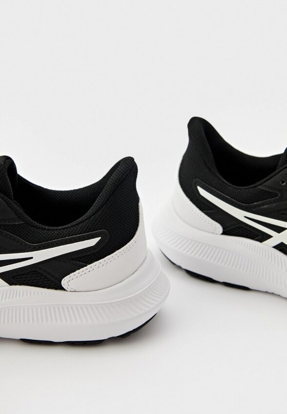 Кроссовки ASICS