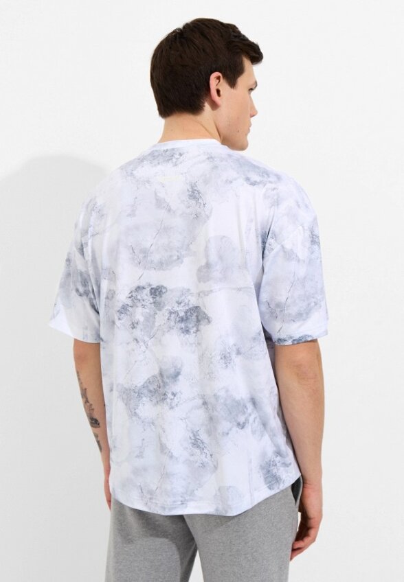 Футболка спортивная EA7