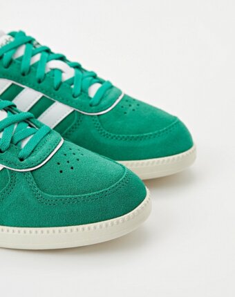 Кеды adidas женщинам