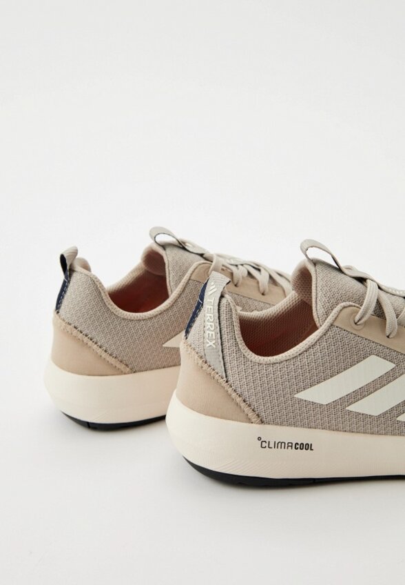 Кроссовки adidas