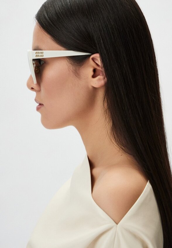 Очки солнцезащитные Miu Miu