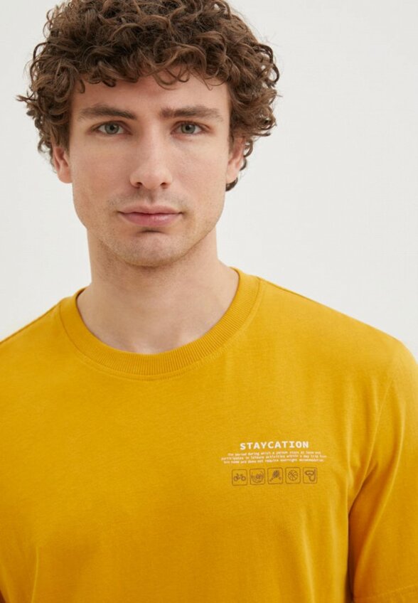 Футболка Finn Flare