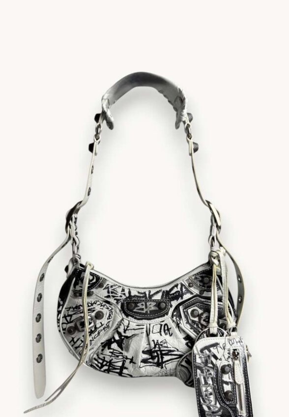 Balenciaga Le Cagole