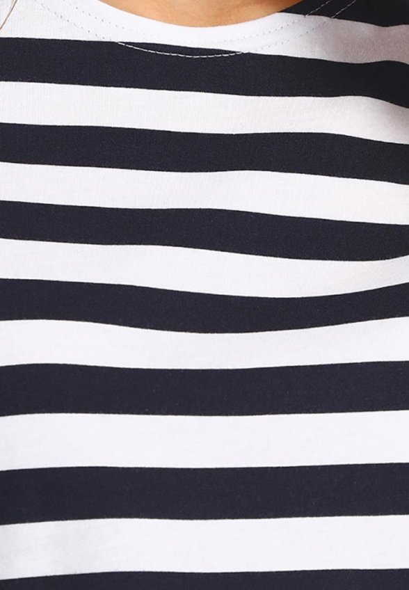 Футболка Апрель