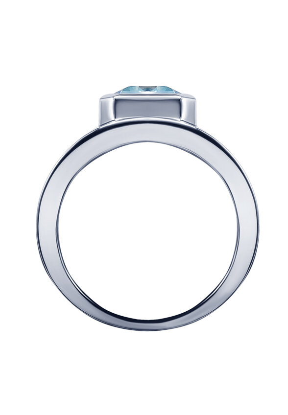 Серебряное кольцо ПОЛНОЧЬ с голубым фианитом в огранке Эмеральд MIE