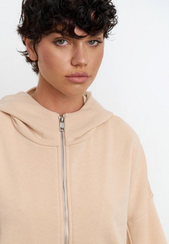 Толстовка Darsi.studio